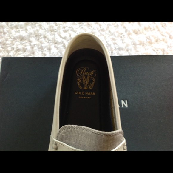 SOLD***🎉HP🎉 Cole Haan Gray Pinch Loafers - 9 - Picture 3 of 5
